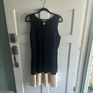 Banana Republic Black and Cream Mini Dress